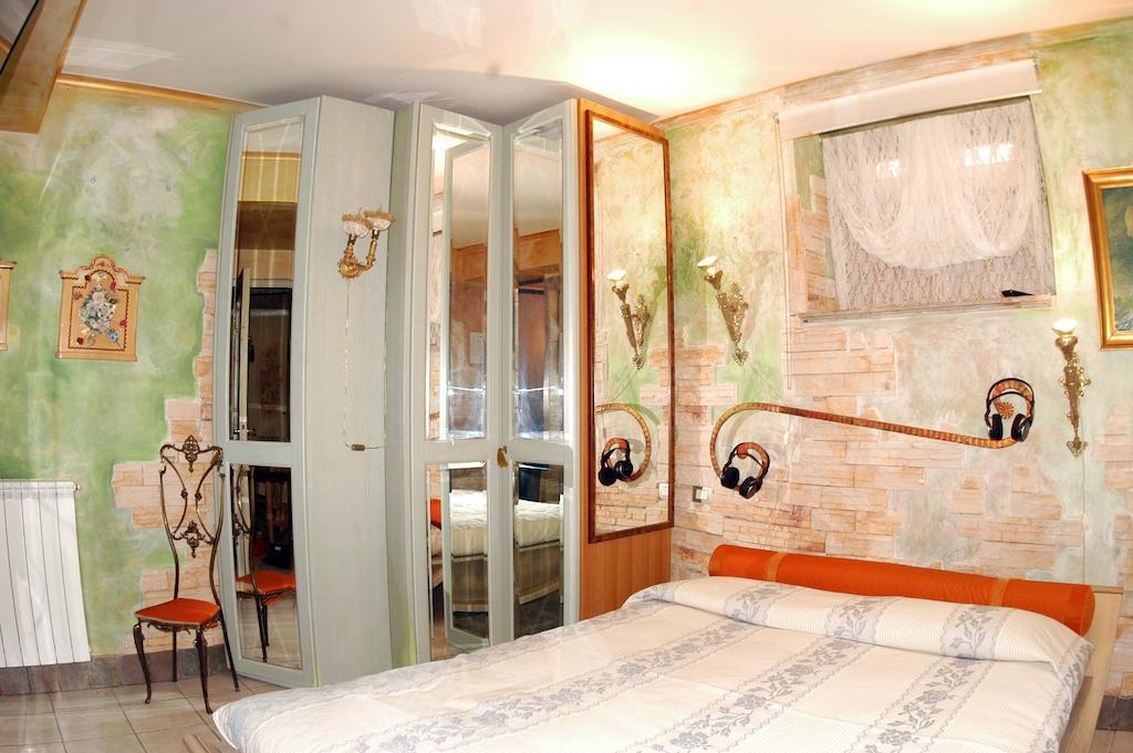 Hospitales Del Pellegrino - Trastevere Rome Chambre photo